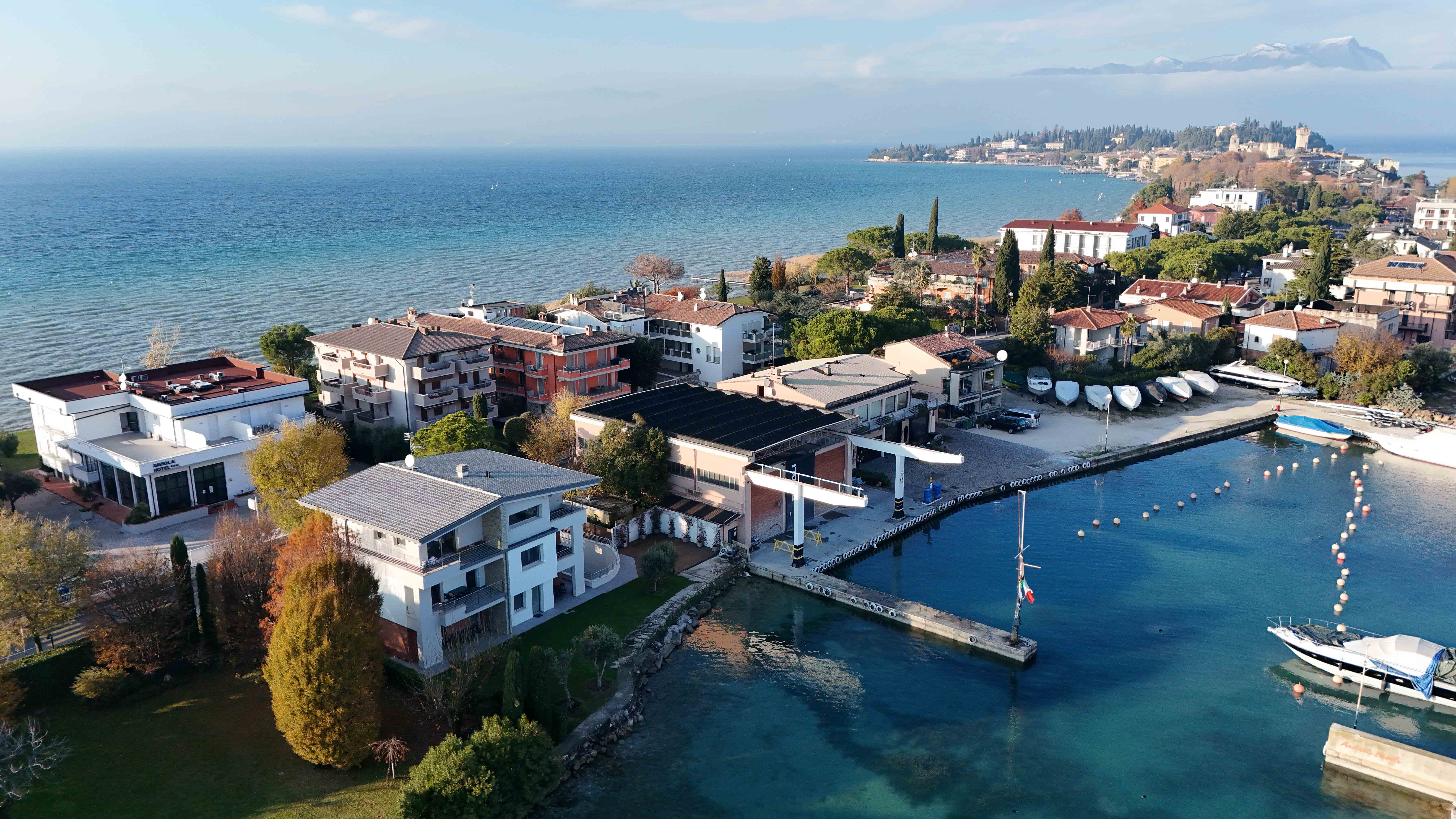 Apartments Sirmione center