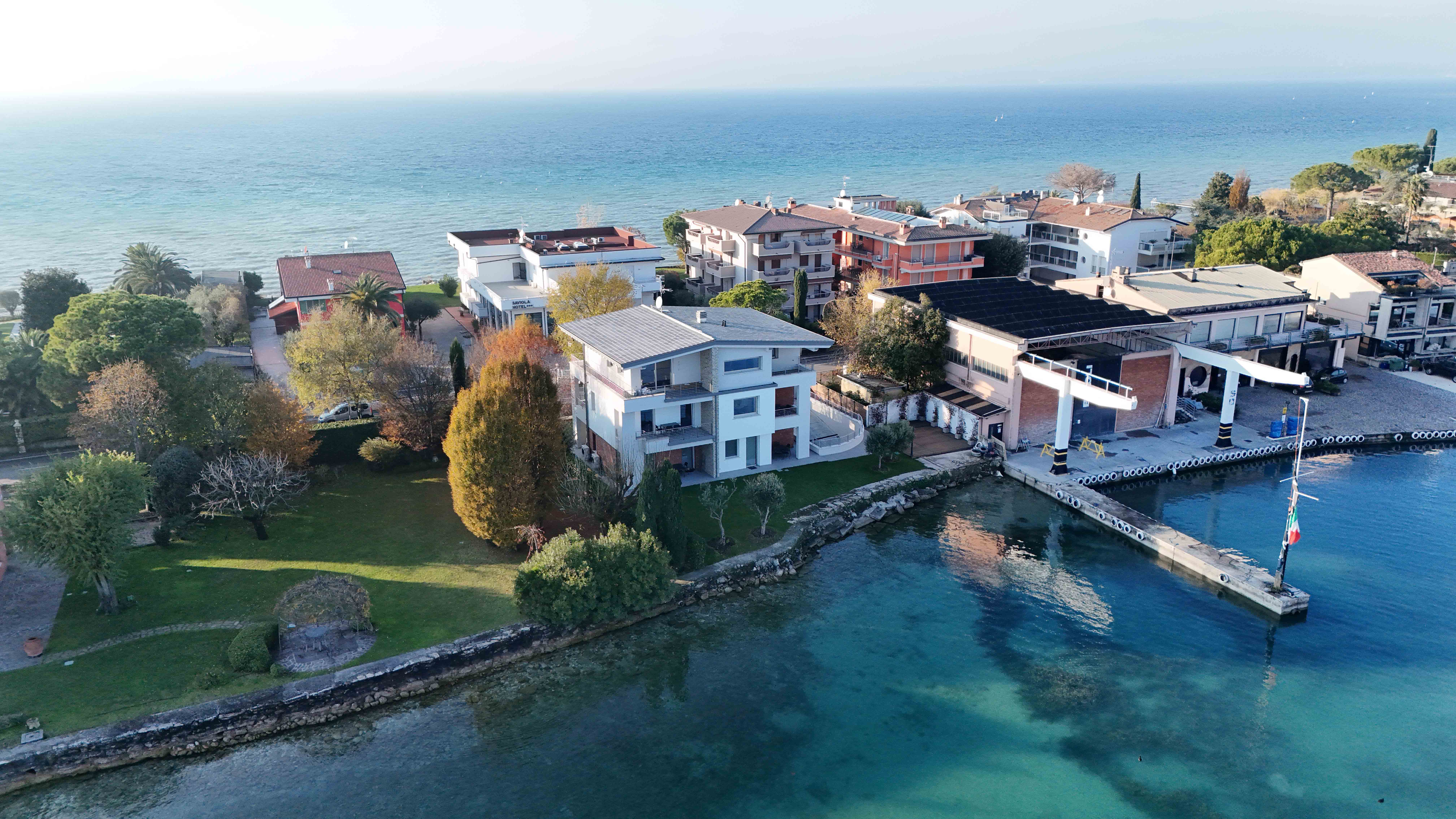 Apartments Sirmione center